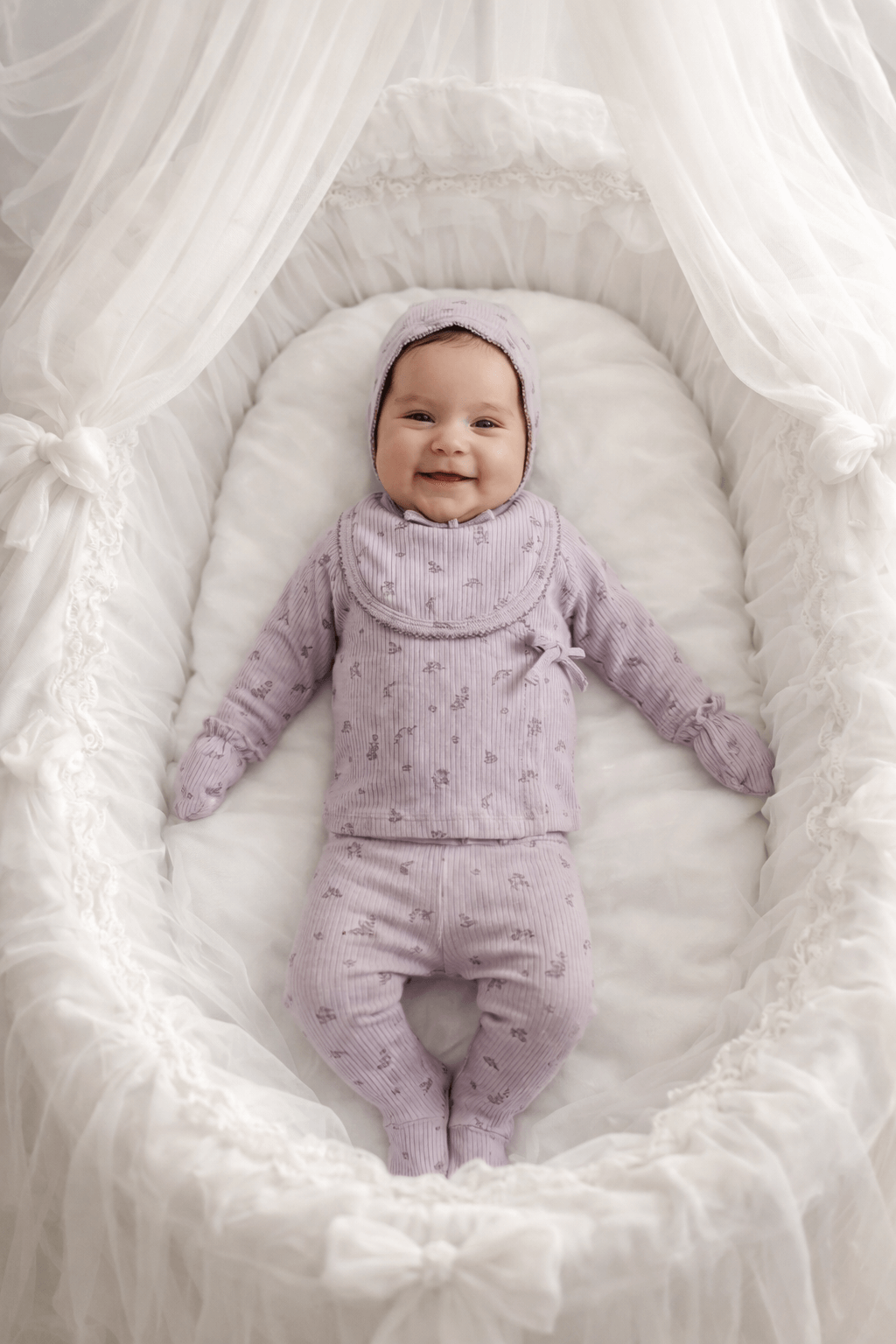 Yenidoğan Kız Bebek 5'li Hastane Çıkışı